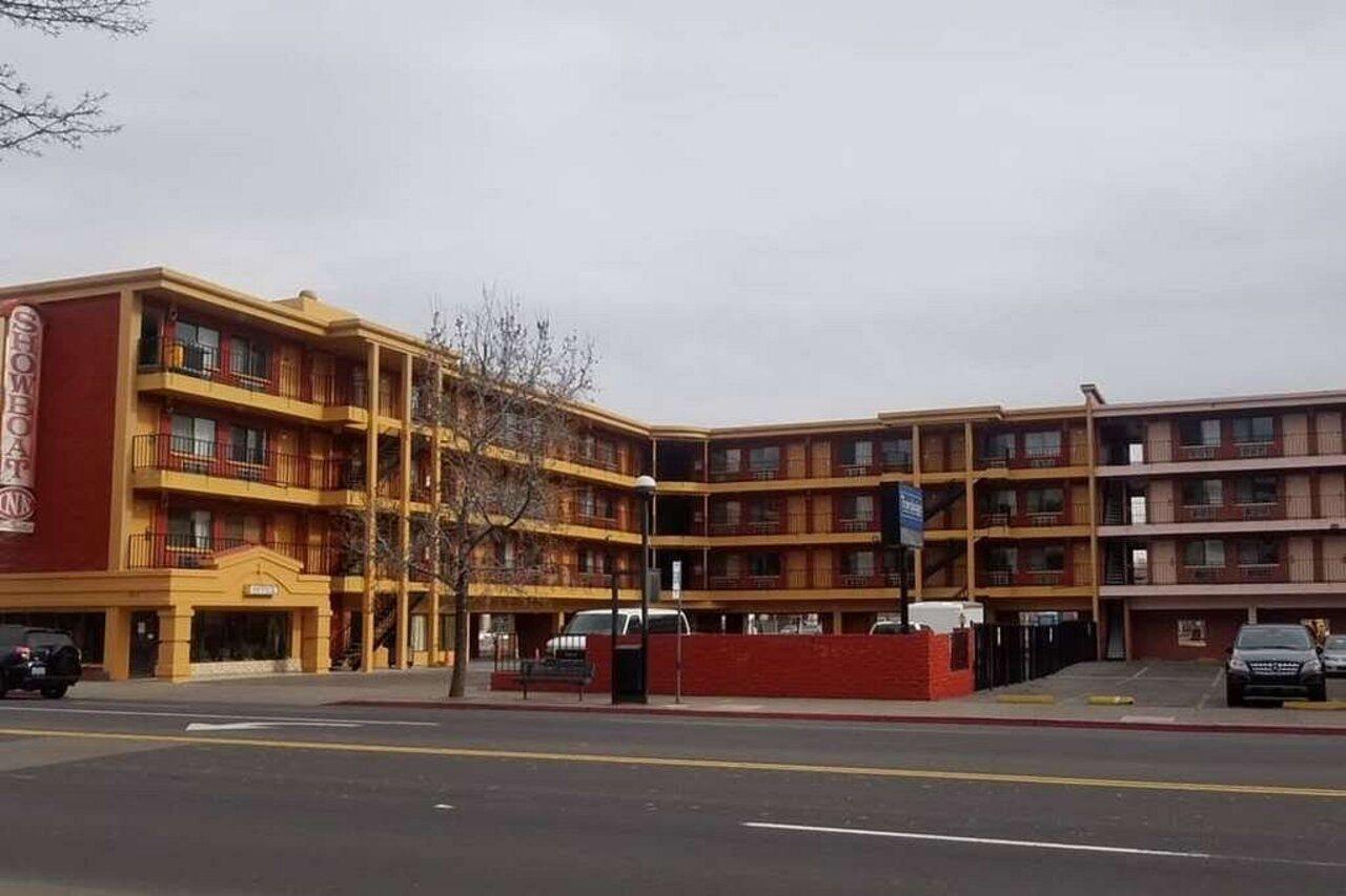 Howard Johnson By Wyndham Downtown 2* Reno